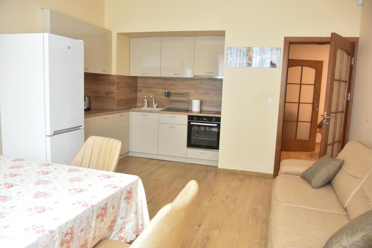 Trimaya - Comfort In The Center Apartament Varna