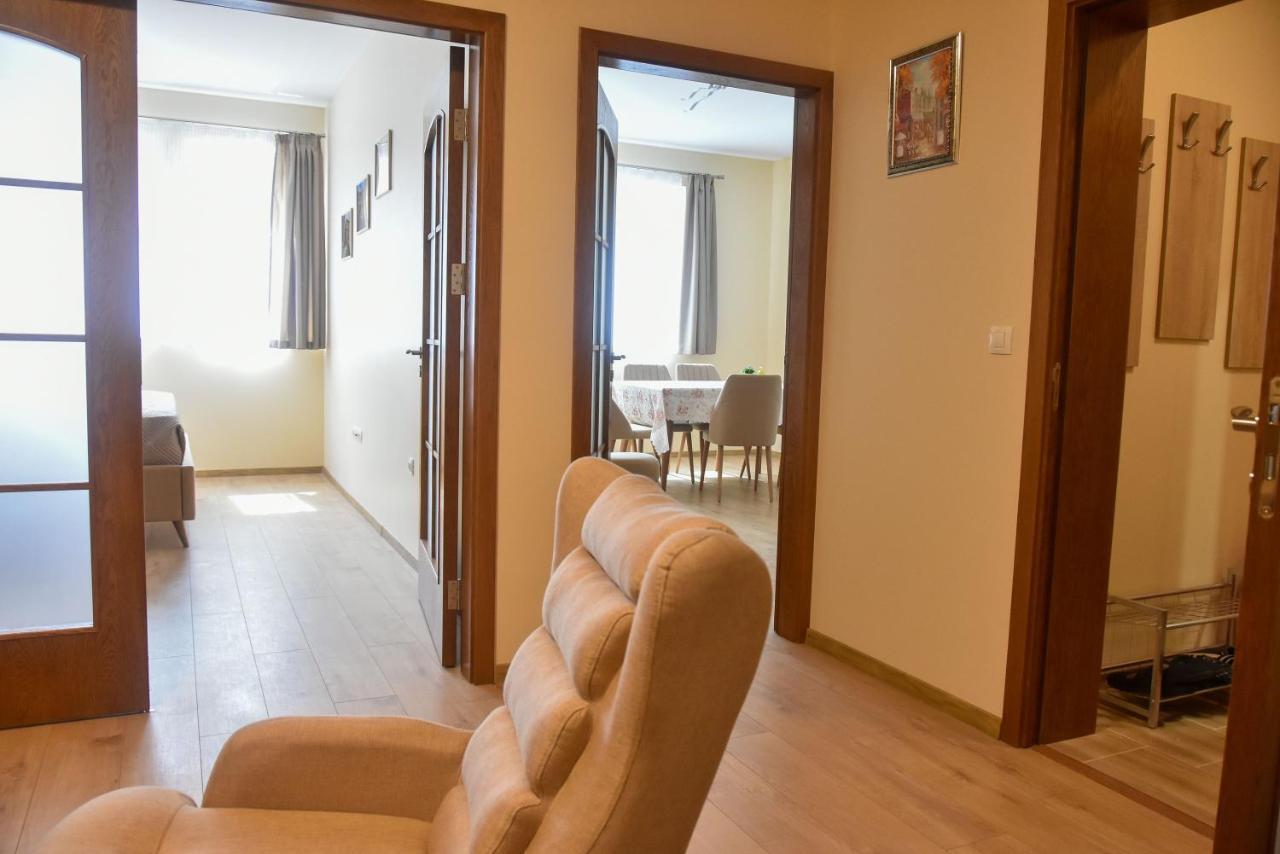 Trimaya - Comfort In The Center Apartament